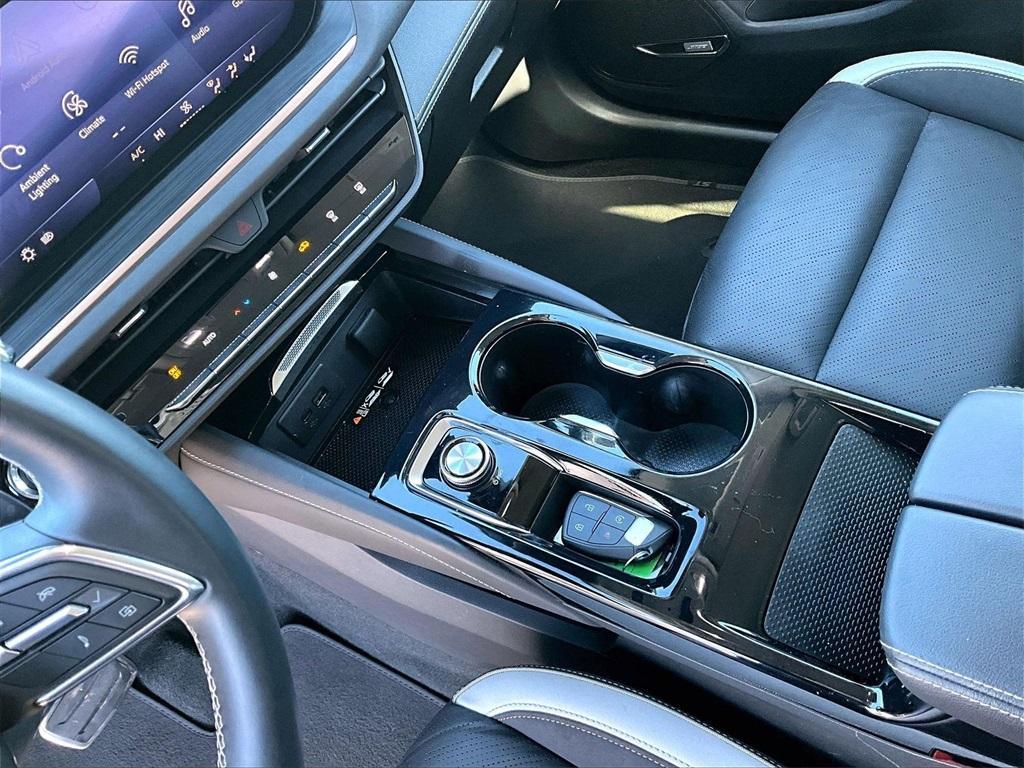 used 2025 Buick Envision car, priced at $28,989