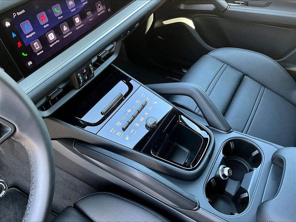 new 2026 Porsche Cayenne car