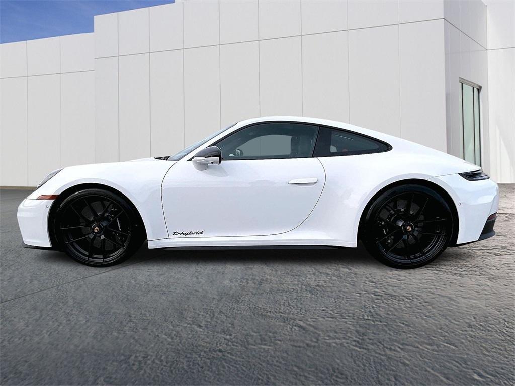 new 2025 Porsche 911 car