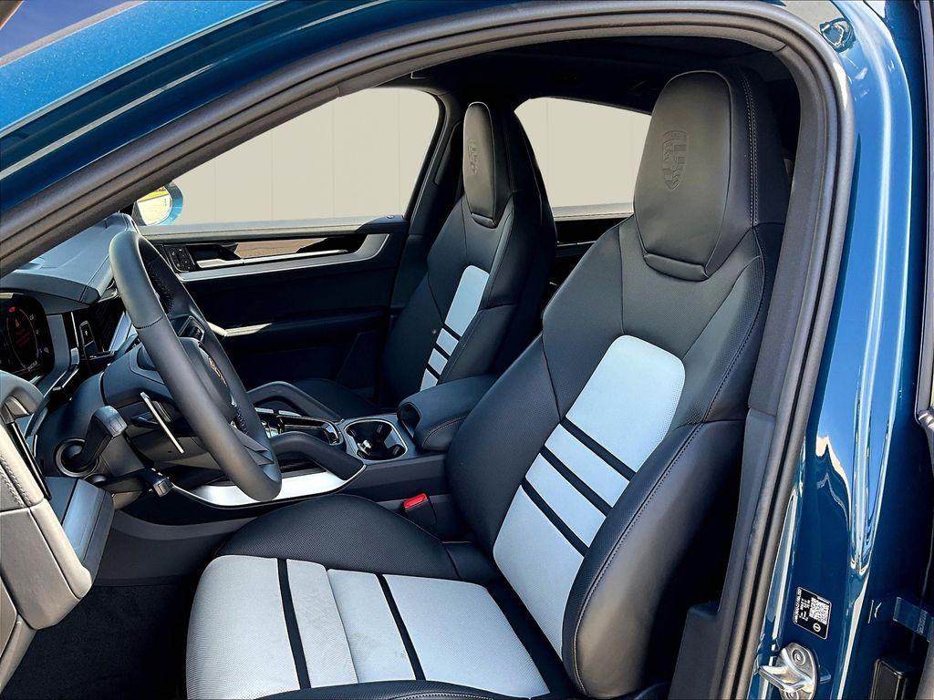 new 2026 Porsche Cayenne car