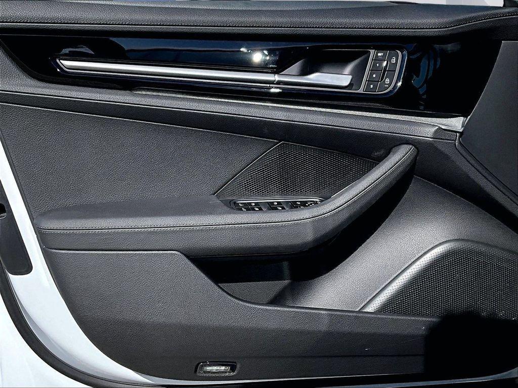 new 2026 Porsche Panamera car