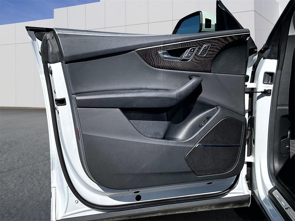 used 2021 Audi Q8 car, priced at $38,981