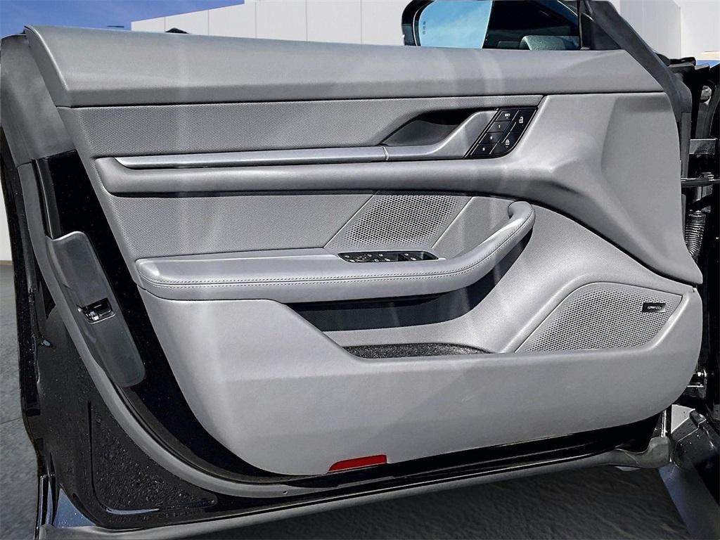 new 2026 Porsche Taycan car