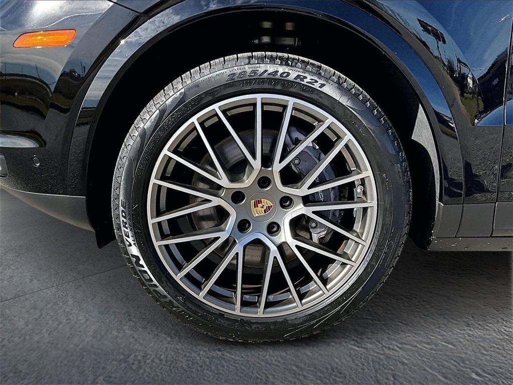 used 2022 Porsche Cayenne car, priced at $62,894