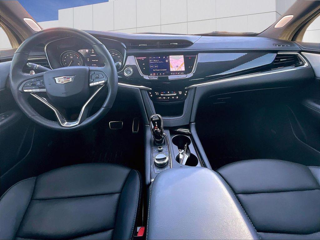 used 2023 Cadillac XT6 car, priced at $39,841