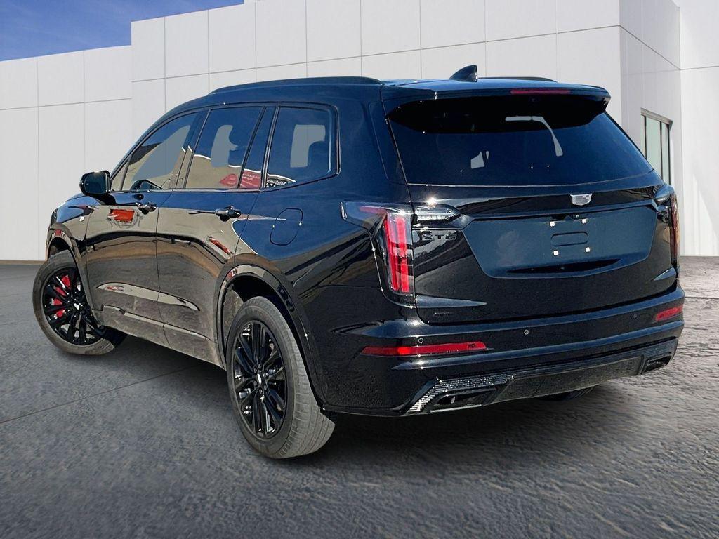 used 2023 Cadillac XT6 car, priced at $39,841