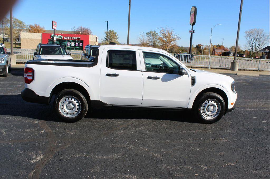 new 2025 Ford Maverick car, priced at $29,329