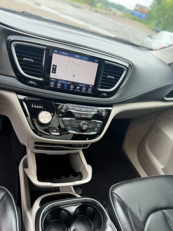 used 2018 Chrysler Pacifica car, priced at $15,999