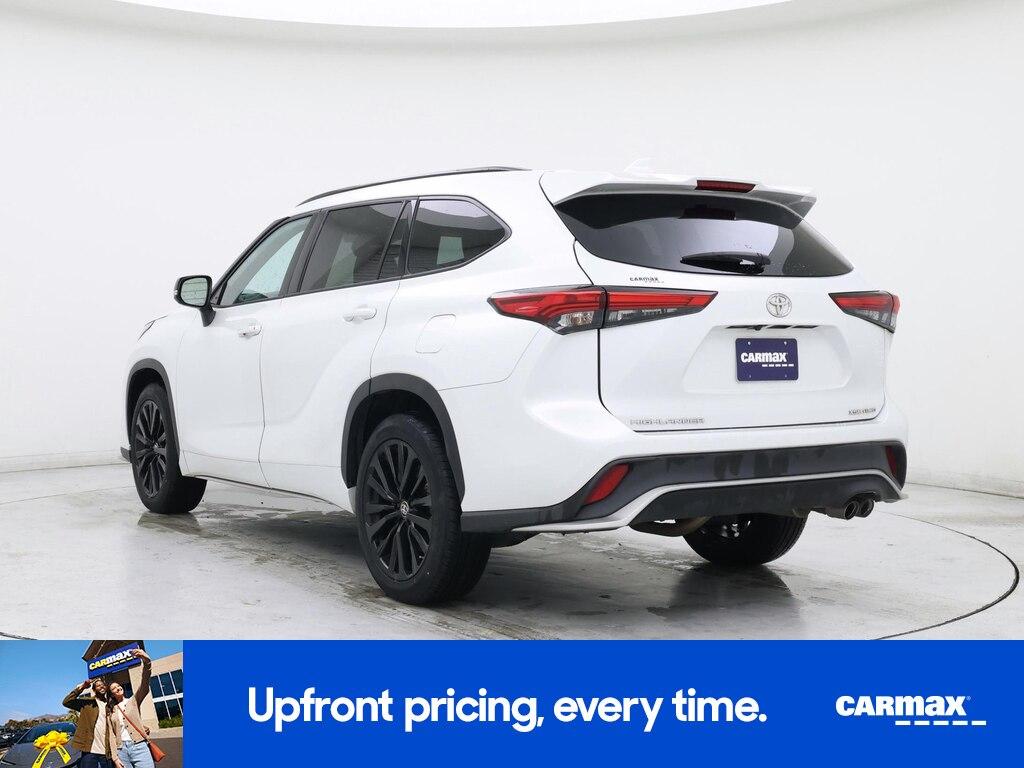 used 2023 Toyota Highlander car, priced at $38,998