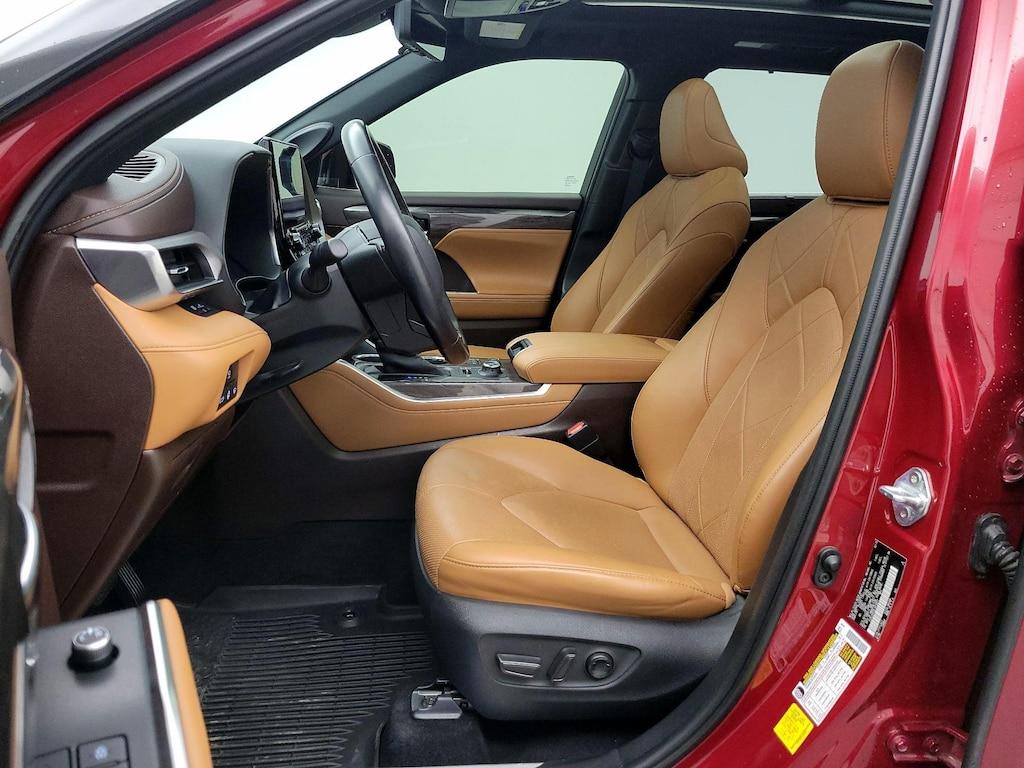 used 2020 Toyota Highlander car, priced at $35,998