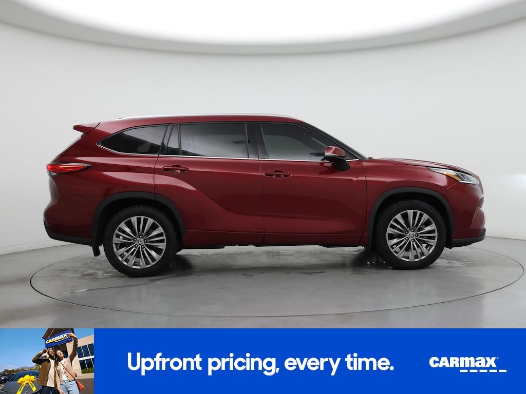 used 2020 Toyota Highlander car, priced at $35,998