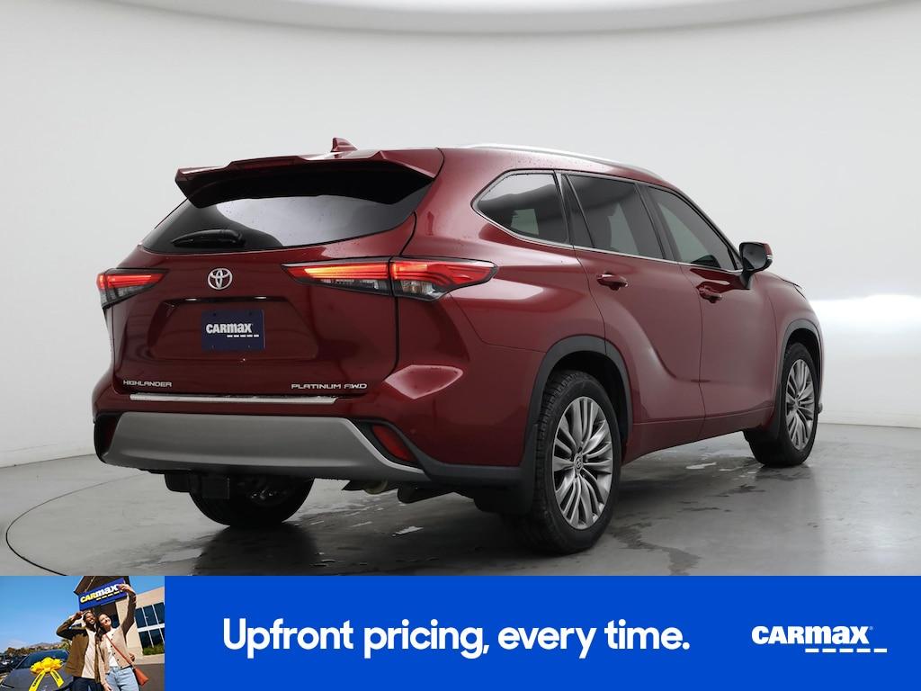 used 2020 Toyota Highlander car, priced at $35,998