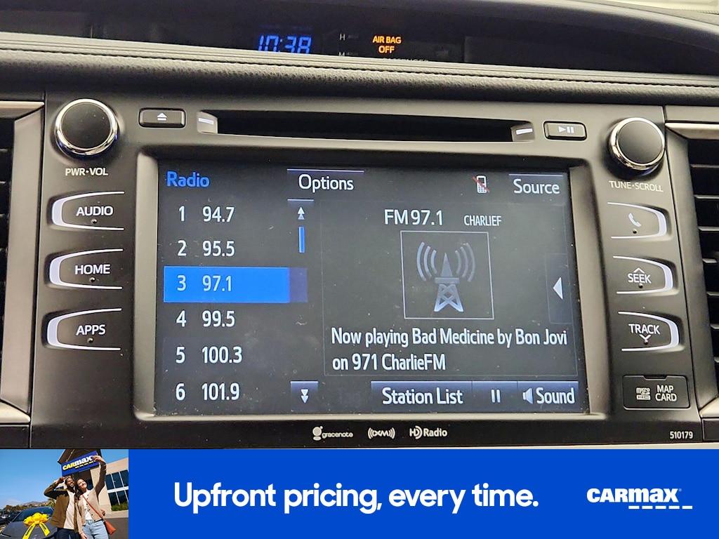 used 2018 Toyota Highlander Hybrid car, priced at $33,998