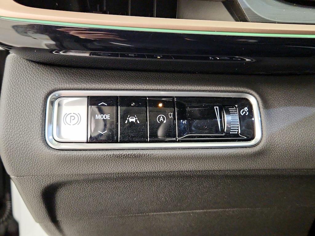 used 2025 Buick Envision car, priced at $28,998