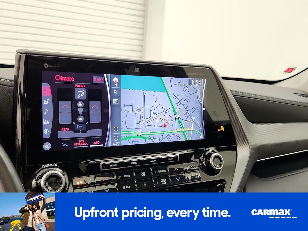used 2021 Toyota Highlander car, priced at $37,998