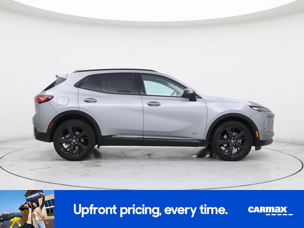 used 2025 Buick Envision car, priced at $29,998