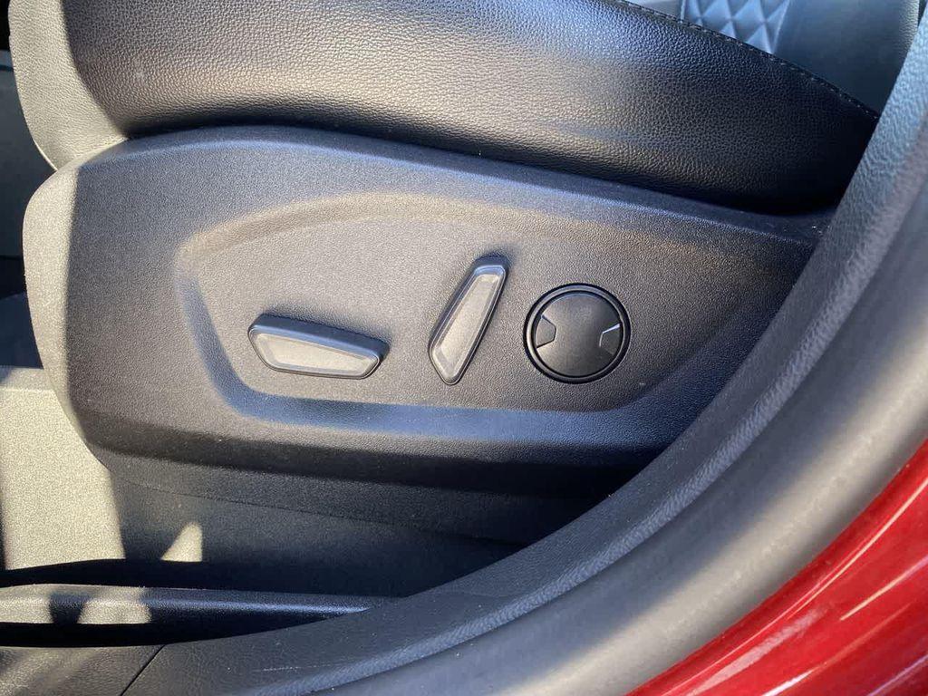 used 2024 Ford Edge car, priced at $26,890