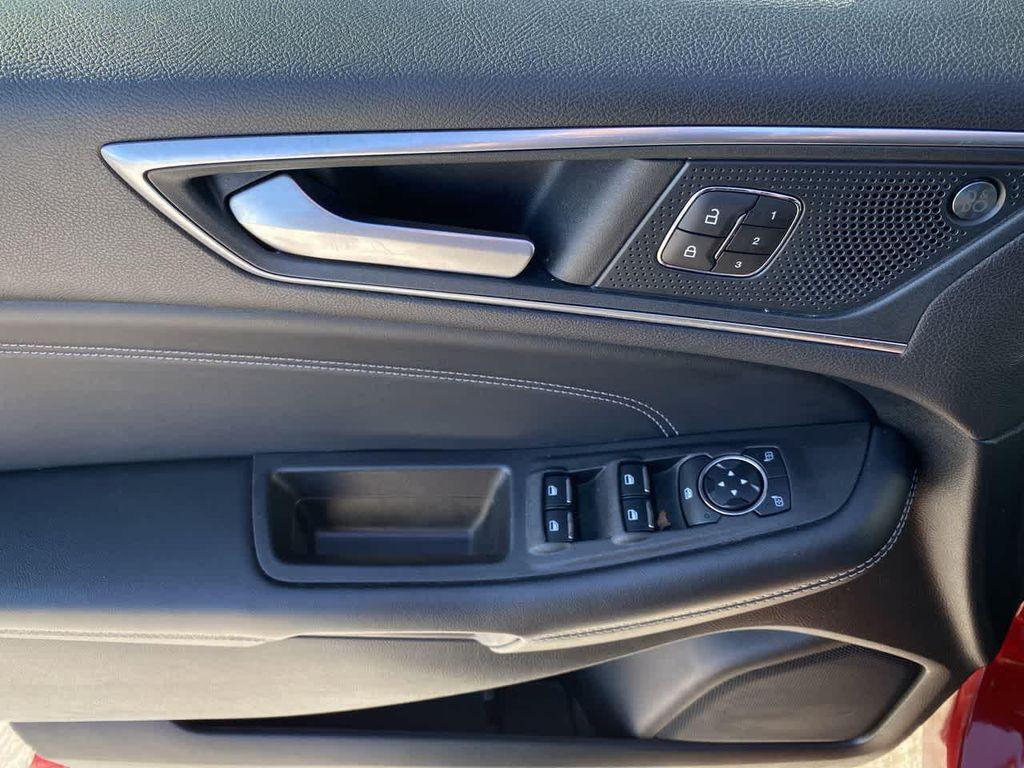 used 2024 Ford Edge car, priced at $26,890