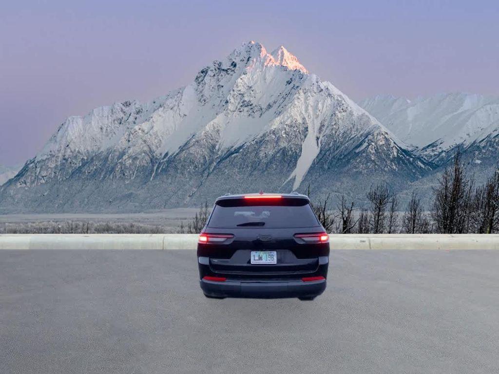 used 2022 Jeep Grand Cherokee L car, priced at $27,990