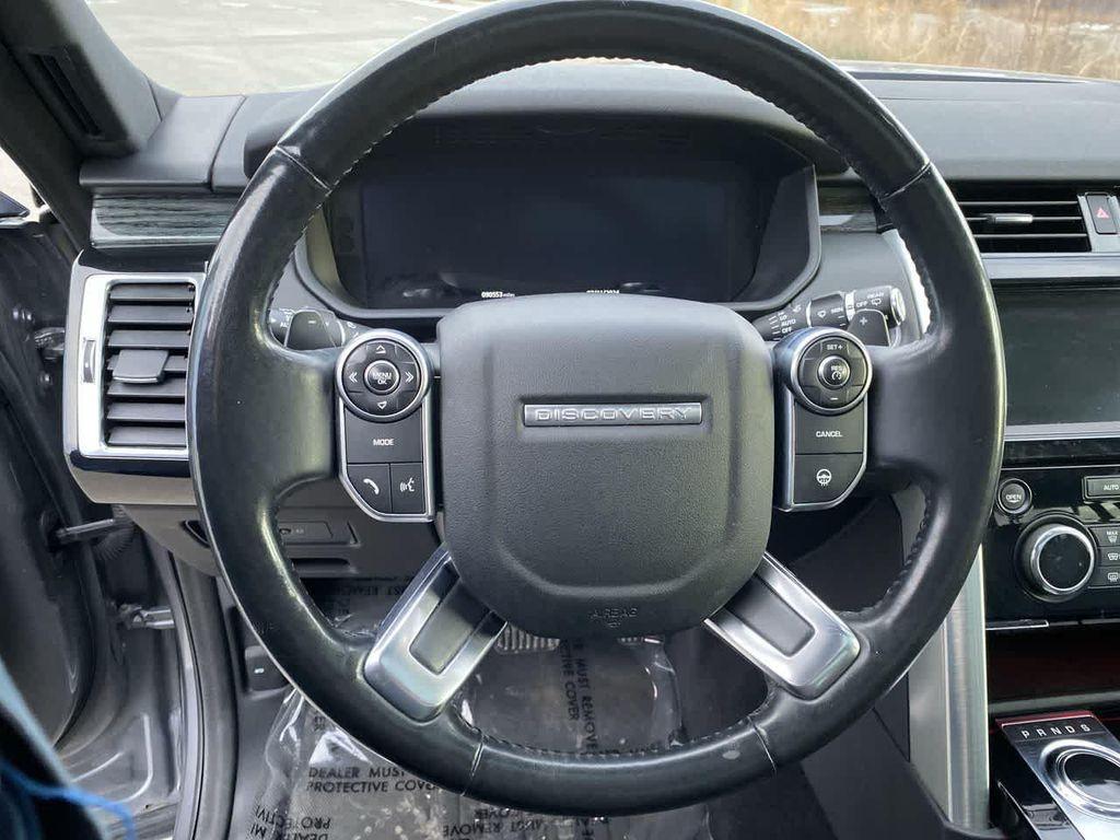 used 2018 Land Rover Discovery car, priced at $17,990
