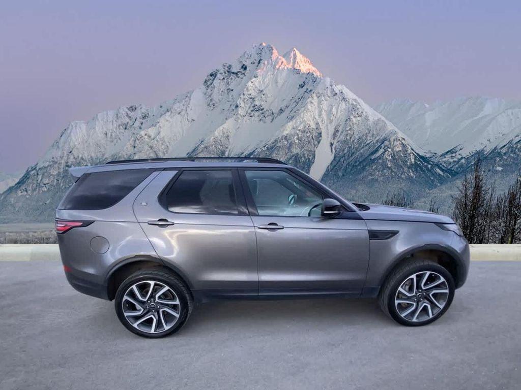 used 2018 Land Rover Discovery car, priced at $17,990