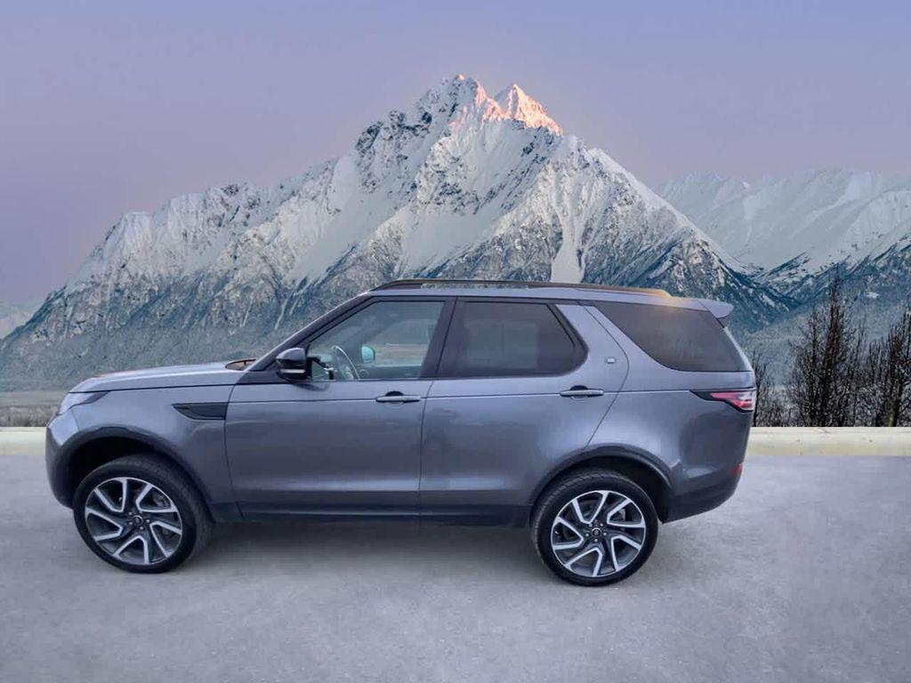 used 2018 Land Rover Discovery car, priced at $17,990