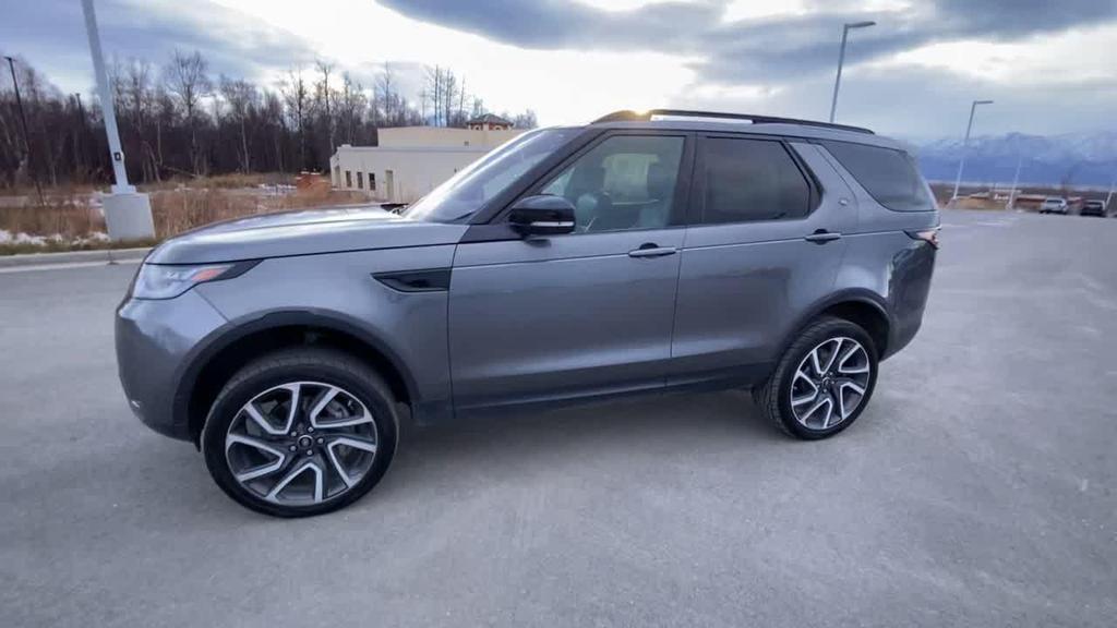 used 2018 Land Rover Discovery car, priced at $17,990