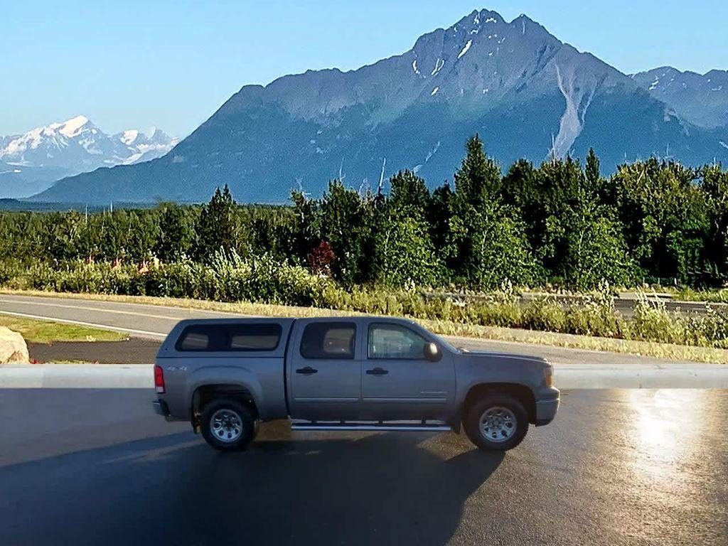 used 2013 GMC Sierra 1500 car, priced at $22,990