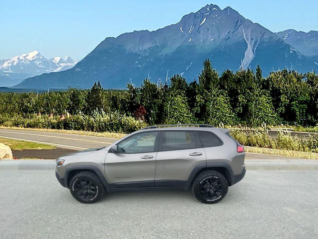 used 2020 Jeep Cherokee car, priced at $23,990