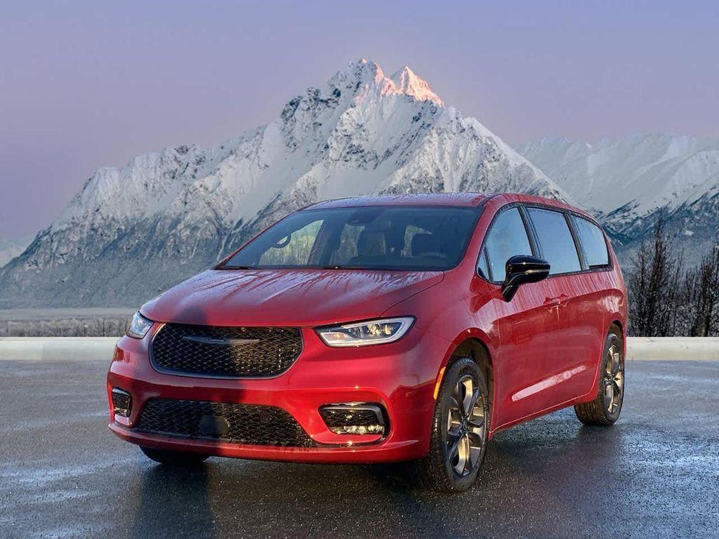 new 2026 Chrysler Pacifica car, priced at $42,493