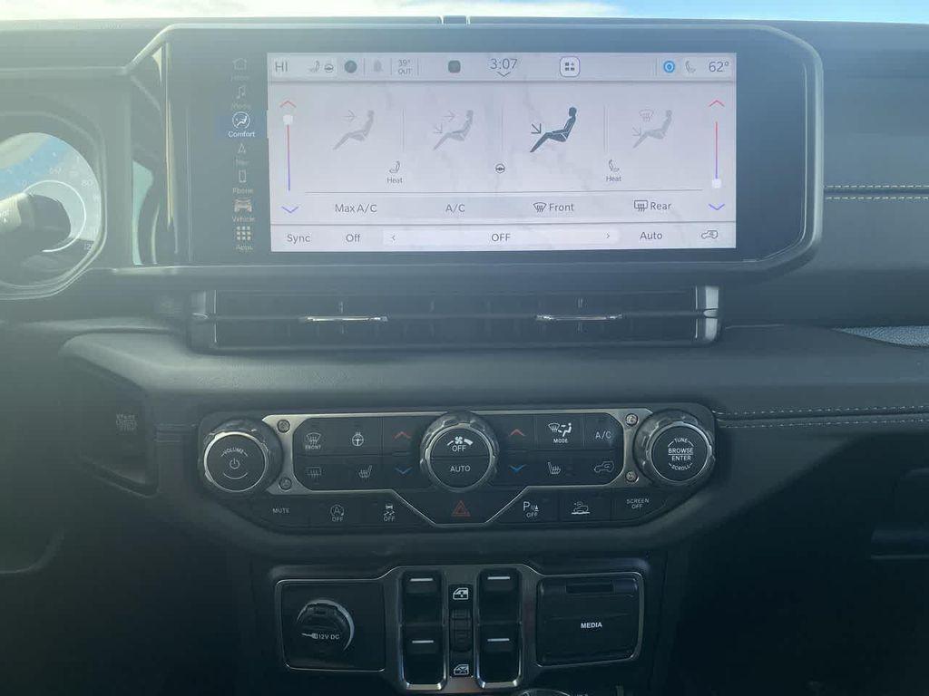 new 2026 Jeep Wrangler car, priced at $53,447