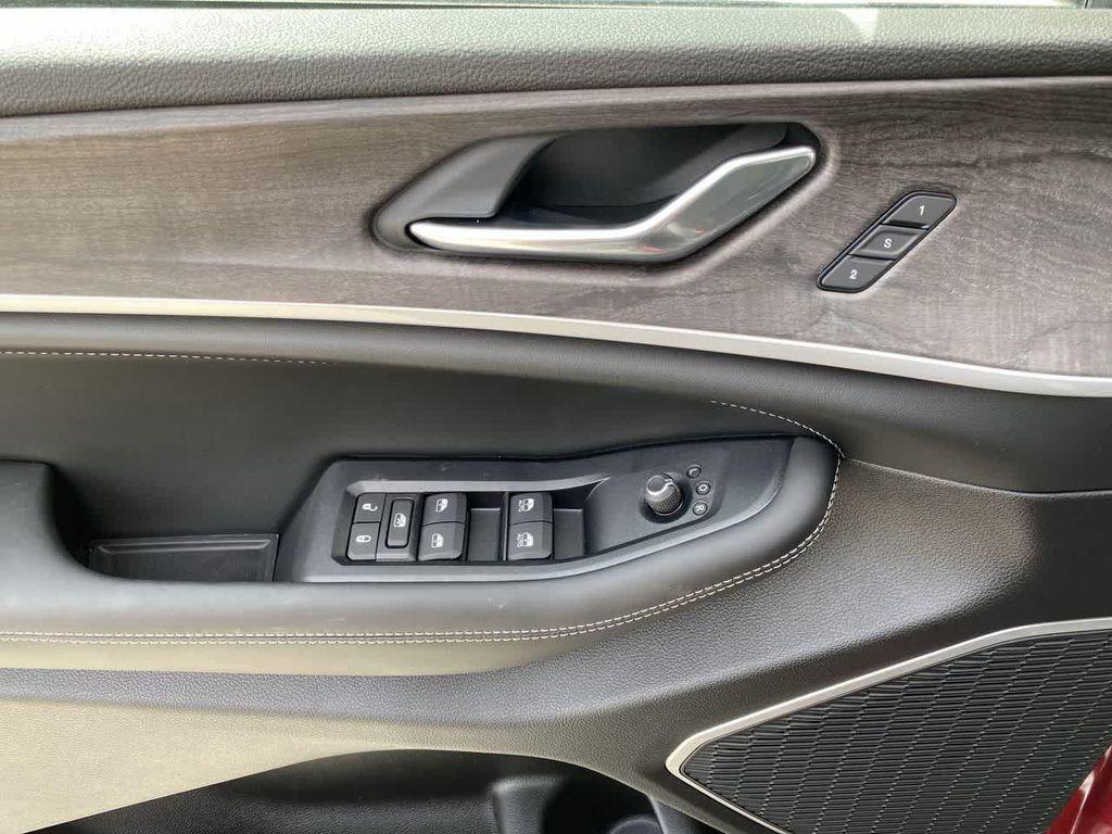 new 2026 Jeep Grand Cherokee car, priced at $47,490