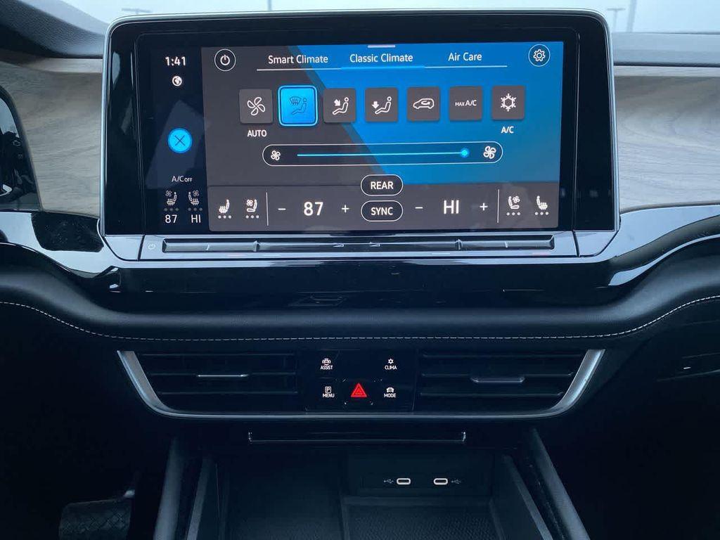 used 2024 Volkswagen Atlas car, priced at $32,990