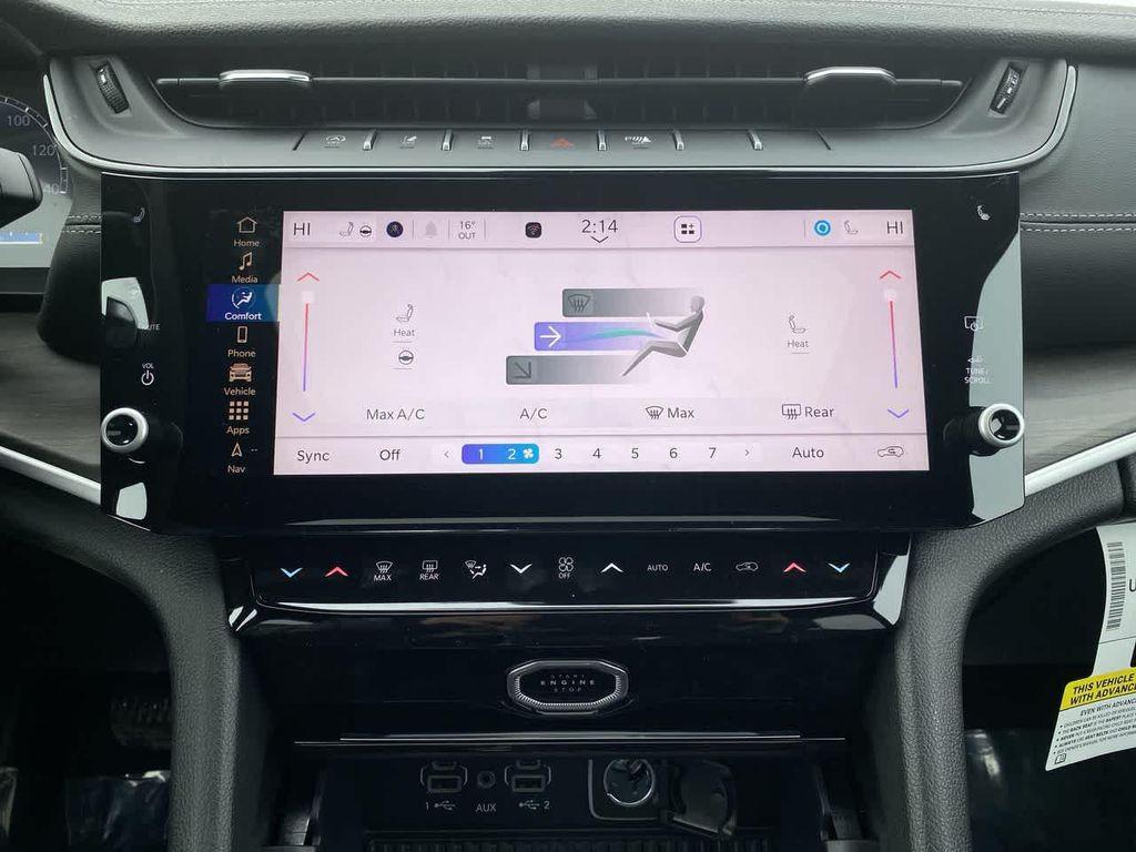 new 2026 Jeep Grand Cherokee car, priced at $46,990