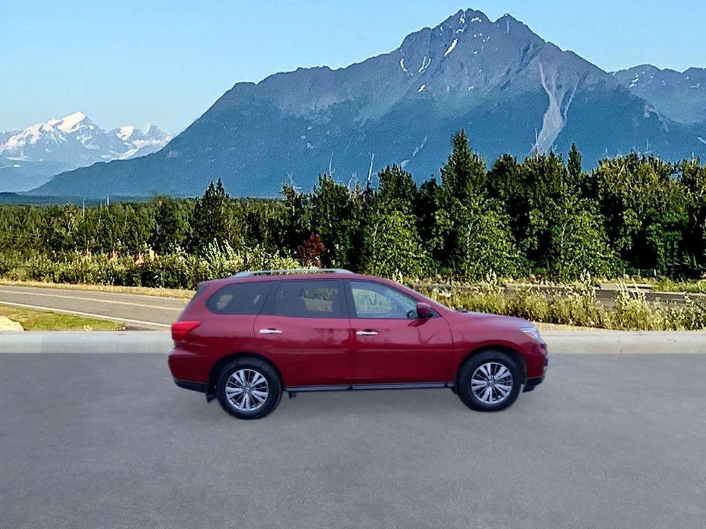 used 2018 Nissan Pathfinder car