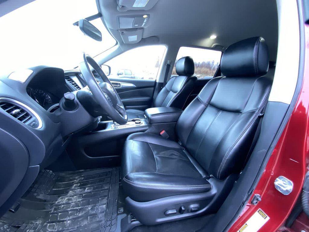 used 2018 Nissan Pathfinder car