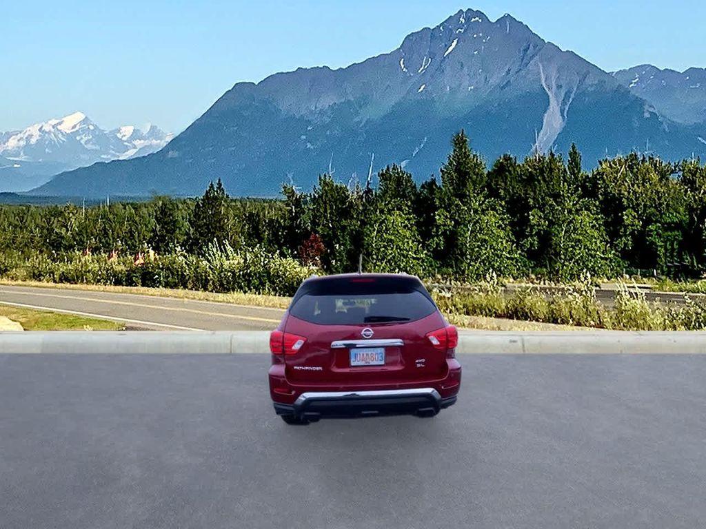used 2018 Nissan Pathfinder car