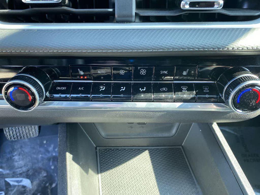 used 2025 Chevrolet Equinox car, priced at $28,490