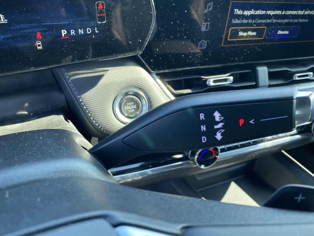 used 2025 Chevrolet Equinox car, priced at $28,490