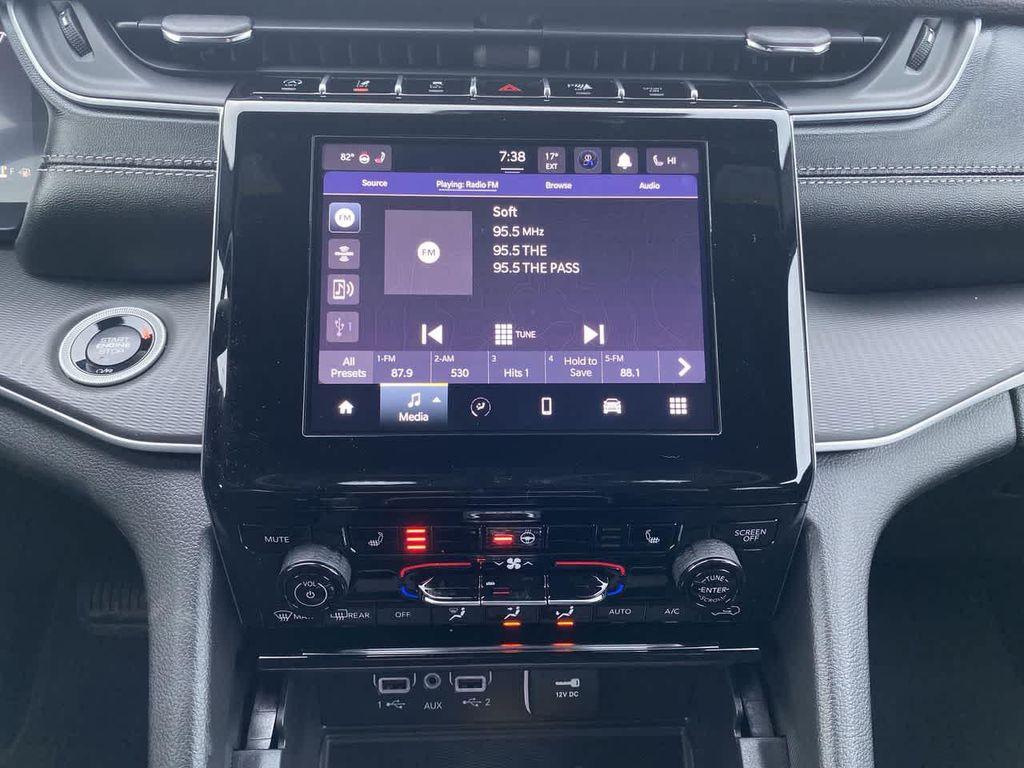 new 2025 Jeep Grand Cherokee car, priced at $43,305