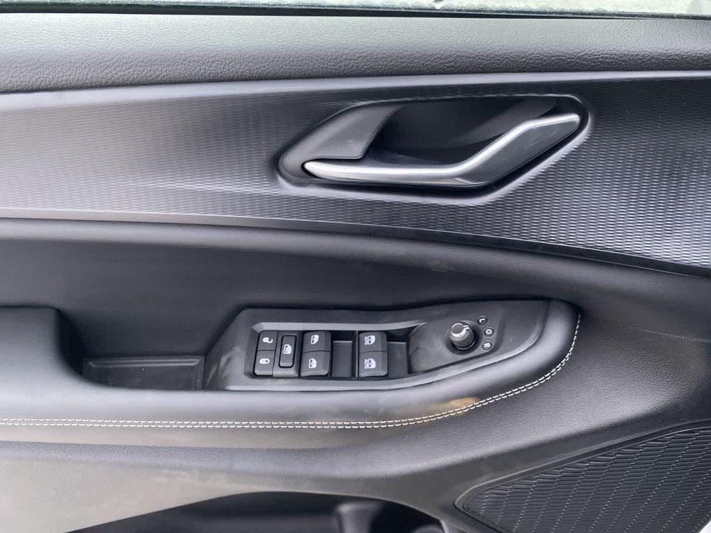 new 2025 Jeep Grand Cherokee car, priced at $43,305