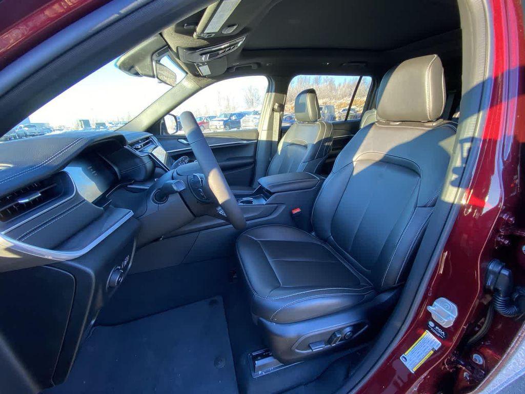 new 2025 Jeep Grand Cherokee L car, priced at $49,493