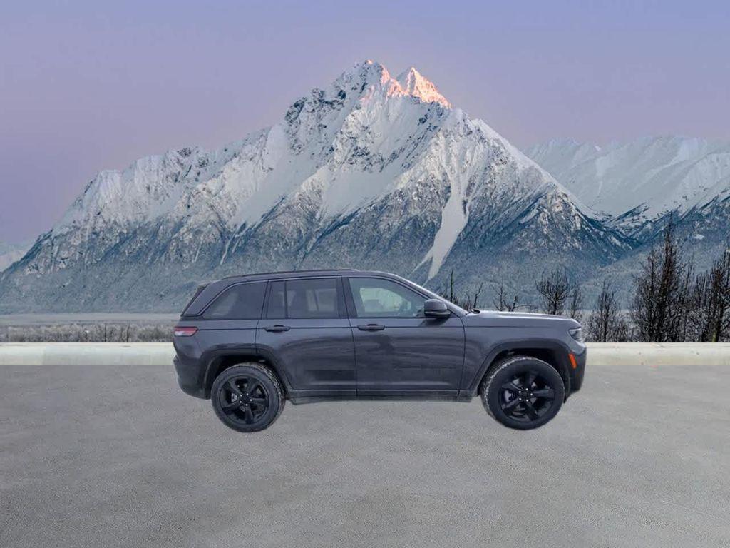 new 2026 Jeep Grand Cherokee car, priced at $49,466