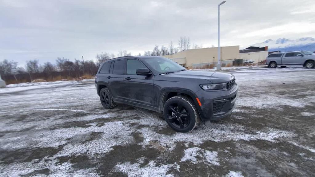 new 2026 Jeep Grand Cherokee car, priced at $49,466