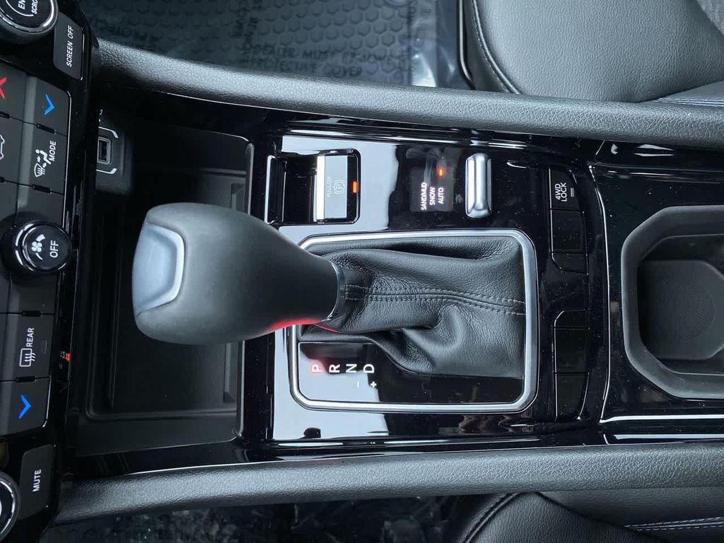 new 2026 Jeep Compass car, priced at $31,990