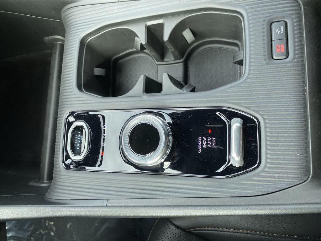 new 2026 Jeep Cherokee car, priced at $40,490