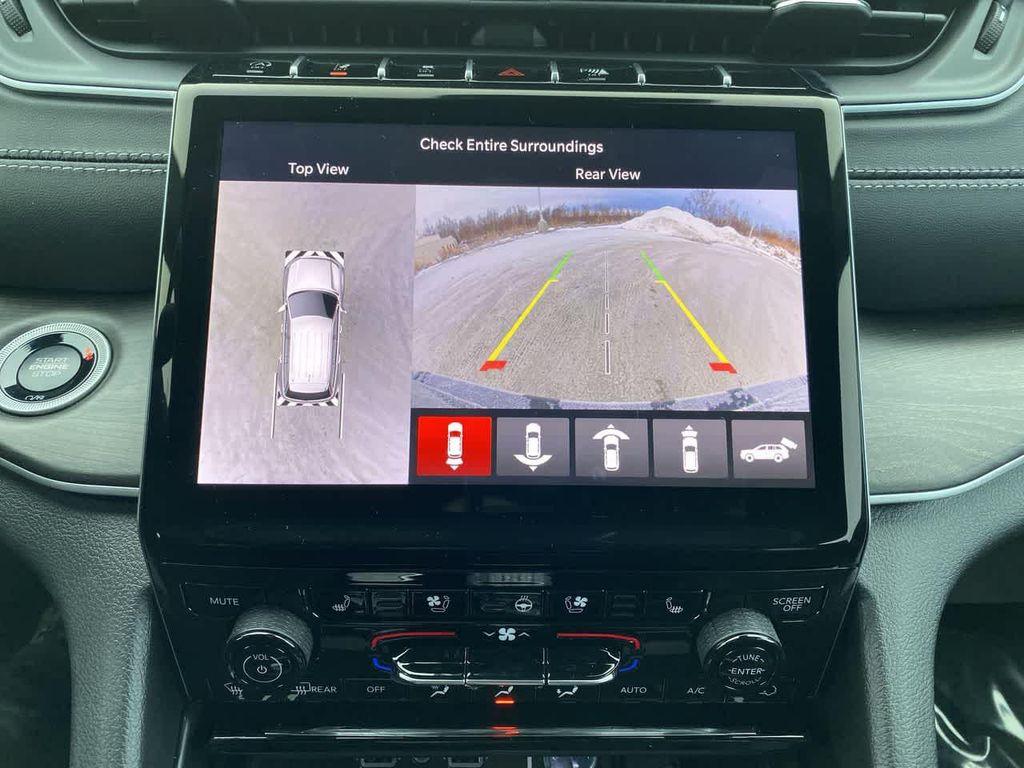 new 2025 Jeep Grand Cherokee car, priced at $52,833