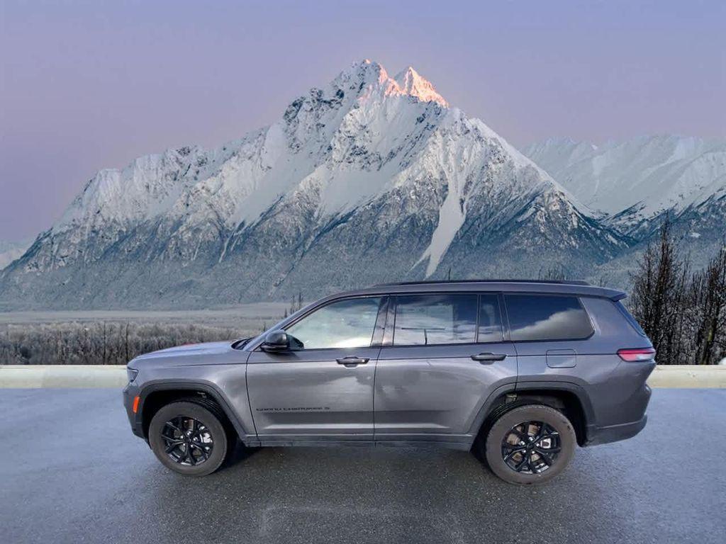 used 2024 Jeep Grand Cherokee L car, priced at $32,990