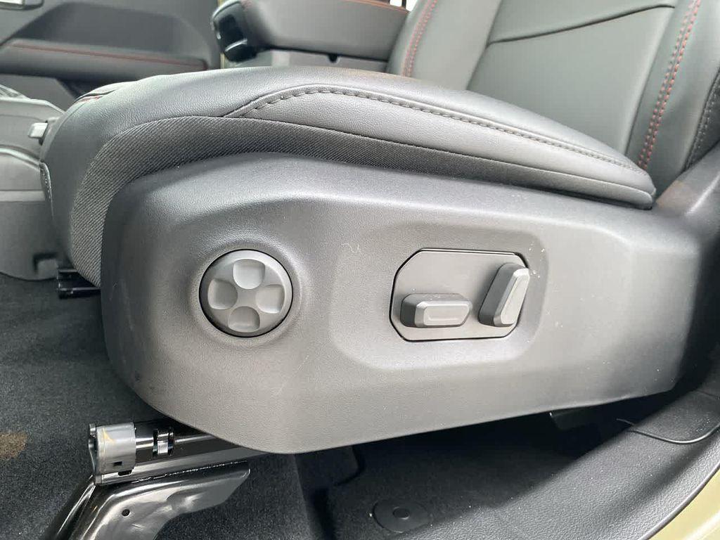 new 2026 Jeep Gladiator car, priced at $58,860