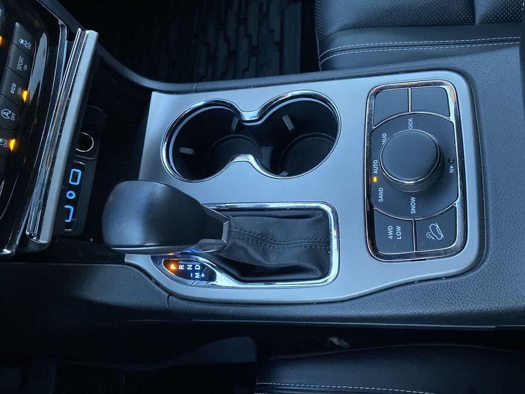 used 2021 Jeep Grand Cherokee car, priced at $34,490